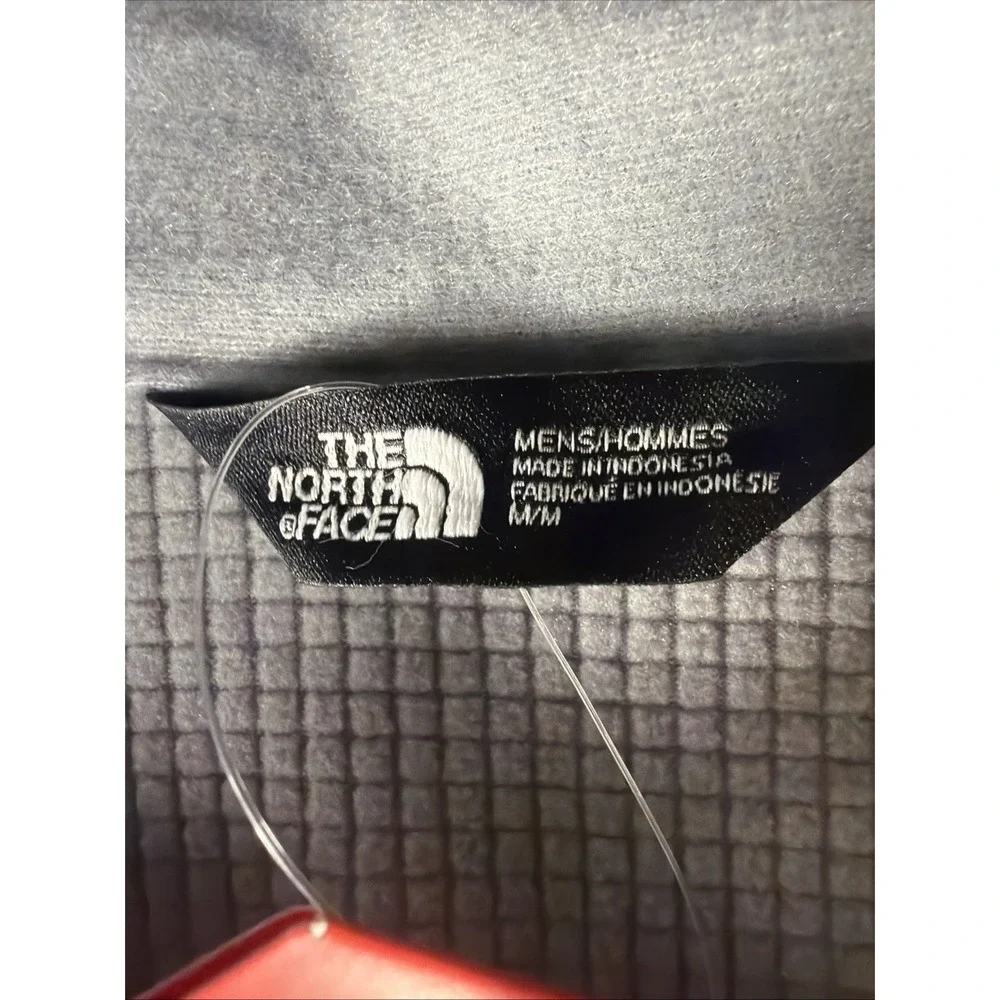 NWT The North Face Mountain Peaks 1/4 Zip Fleece Men M Gray Hired Logo